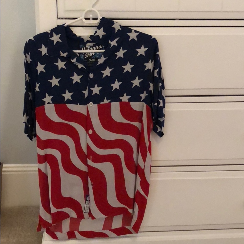 Short sleeve American flag button-up